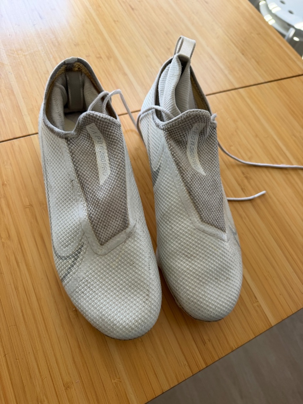 Nike Vapor Edge Pro 360 Football Cleats – Men’s Size 8 – $110 OBO